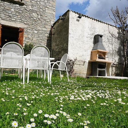 Villa Cirjuana, casa en el centro con agradable jardín y barbacoa Biescas  Exterior foto